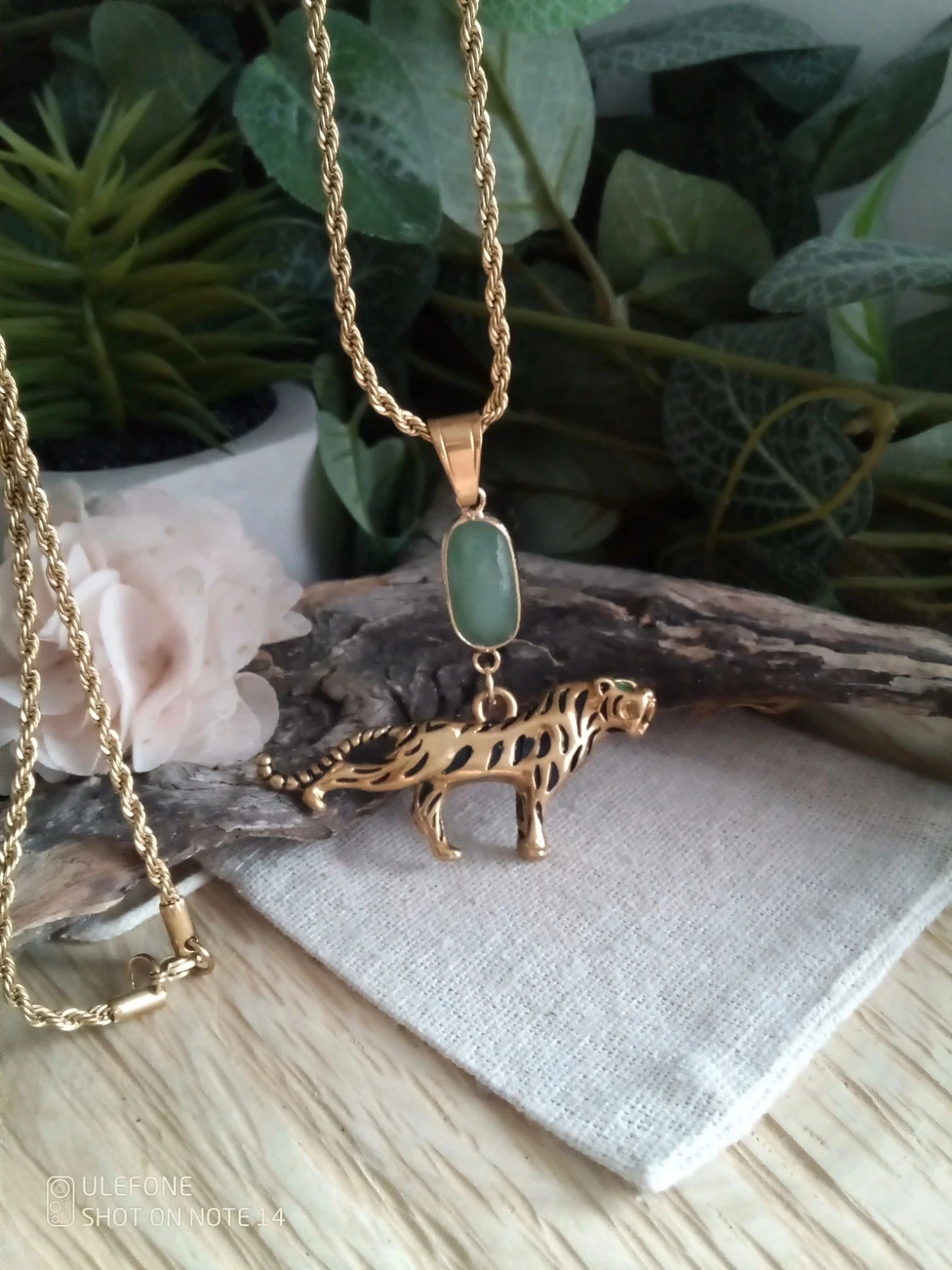 Collier long panthère et pierre d'aventurine verte naturelle sertie – photo 2